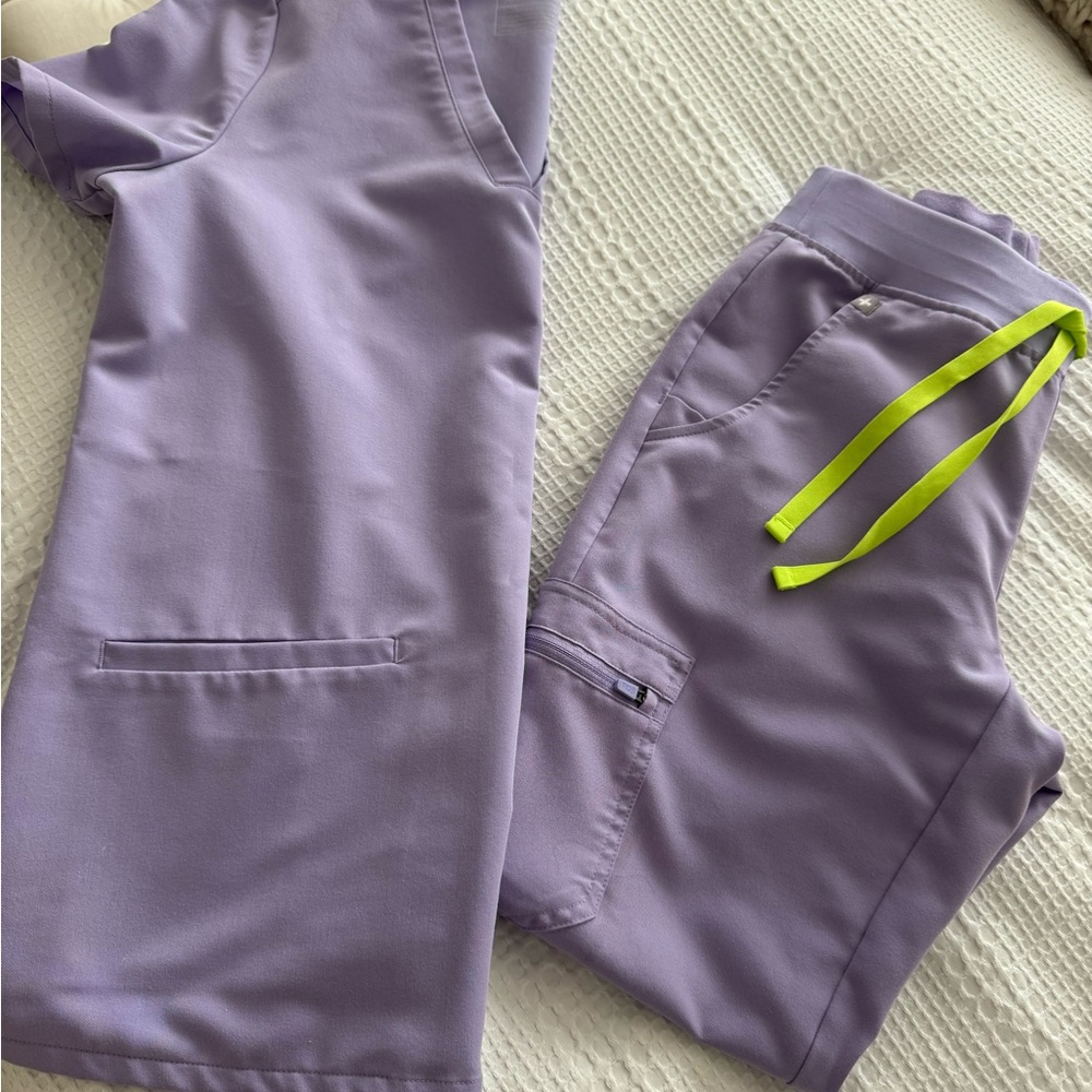 FIGS Technical Collection Scrub Top - Lavender